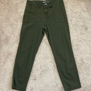 Old Navy Women's Pixie Army Green Chino Pants Size 8 Regular